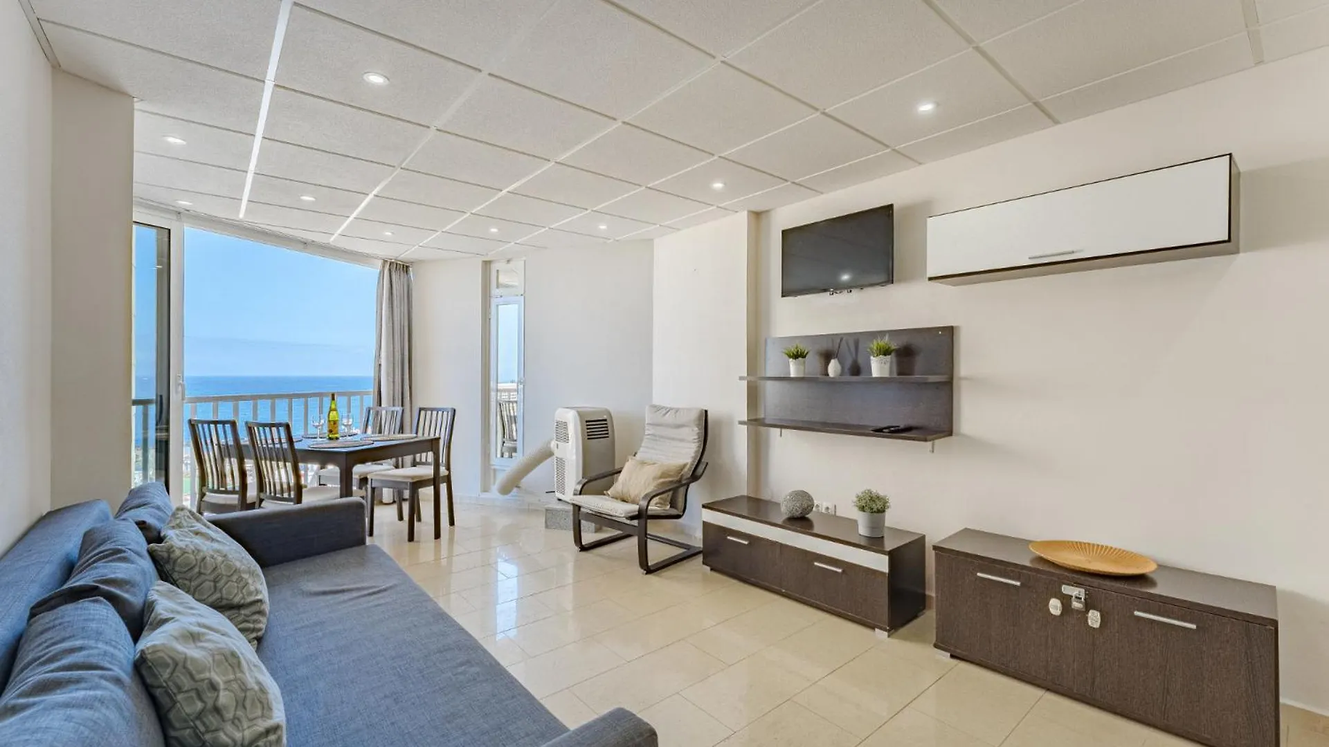 ארונה Las Americas Ocean View Sunsets
